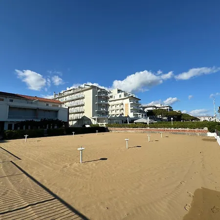 Apartment App4rent Zanetti - Con Privata Frontemare *